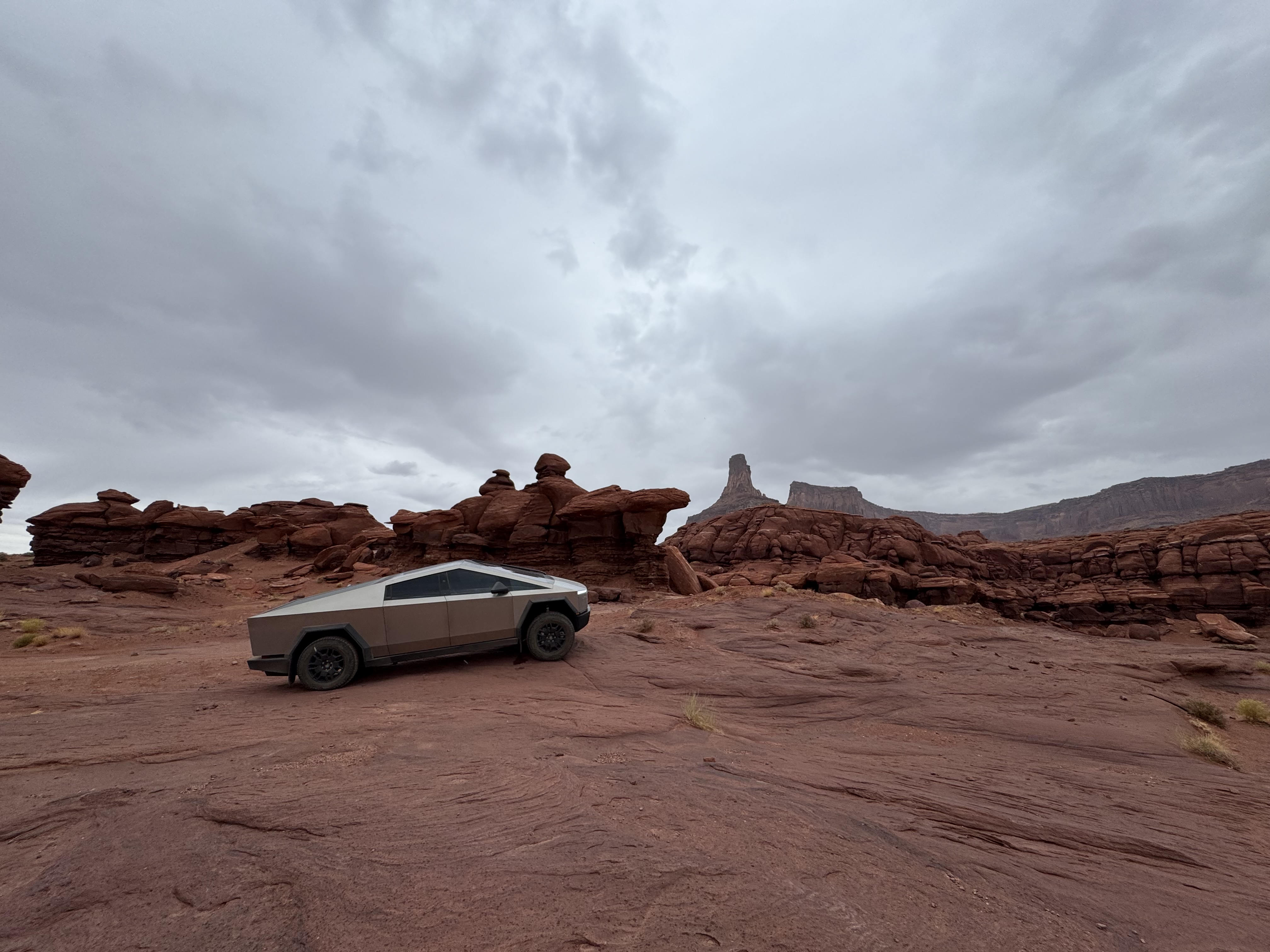 Cybertruck off-road exploration